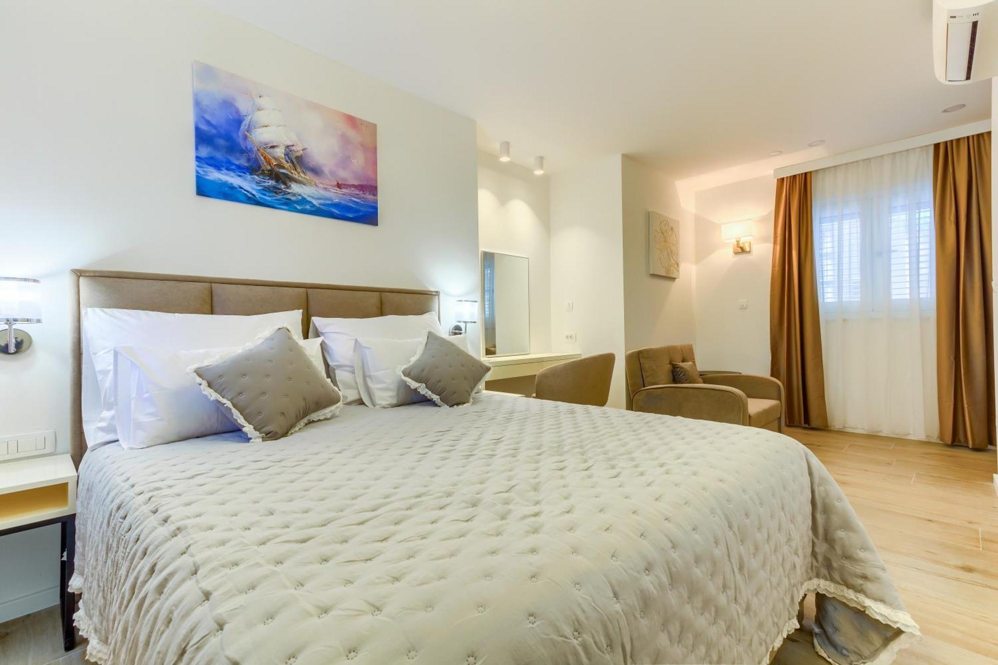 Luxury Bed & Breakfast Irini, In The Heart Of Bed & Breakfast