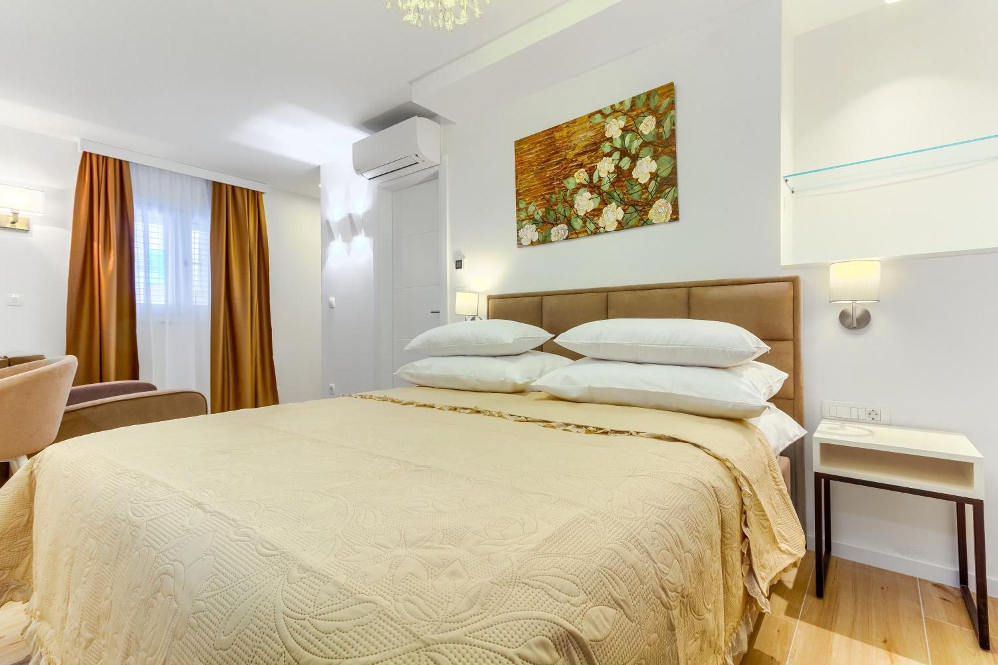 Luxury Bed & Breakfast Irini, In The Heart Of Bed & Breakfast