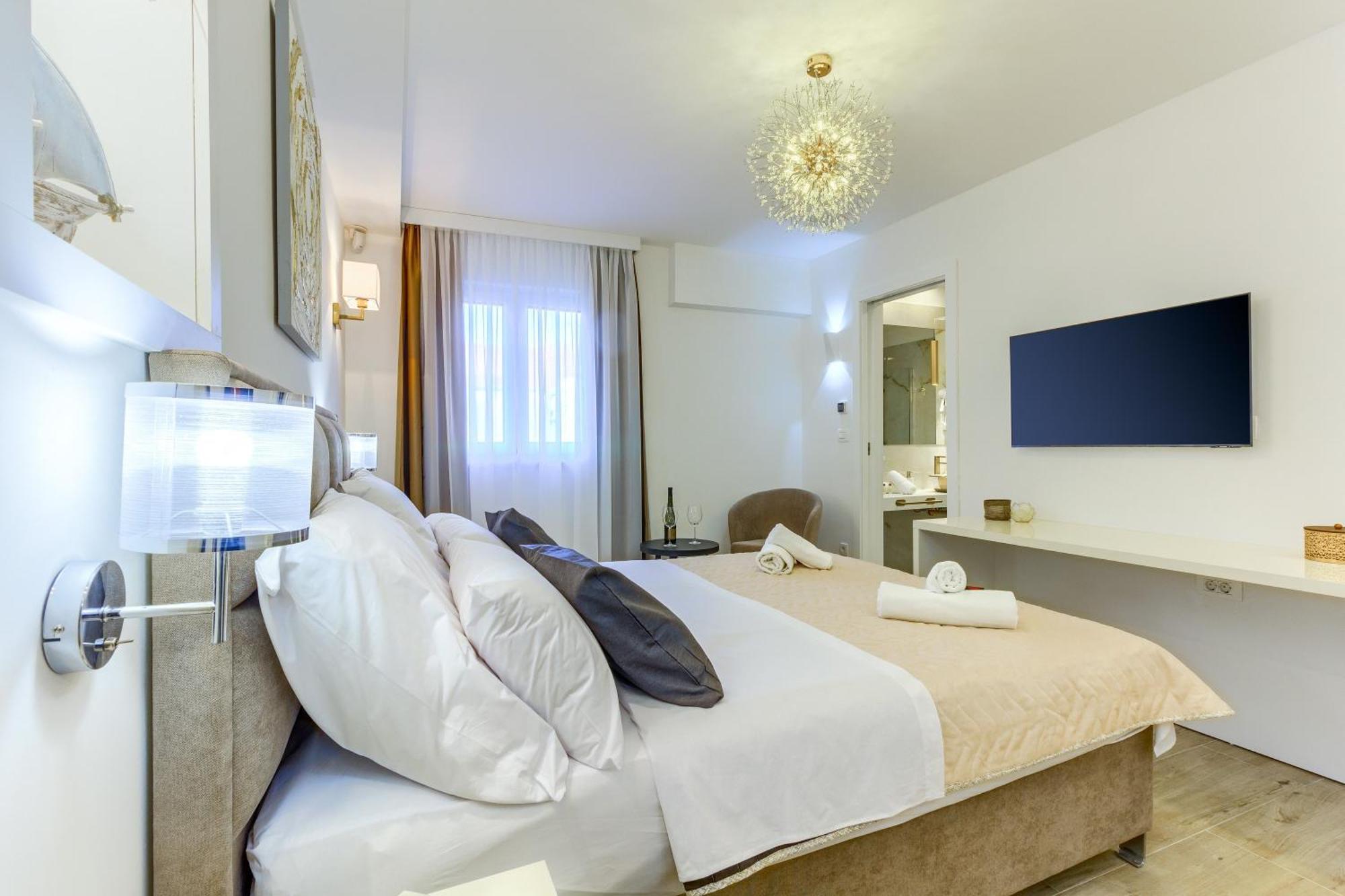 Luxury Bed & Breakfast Irini, In The Heart Of Bed & Breakfast